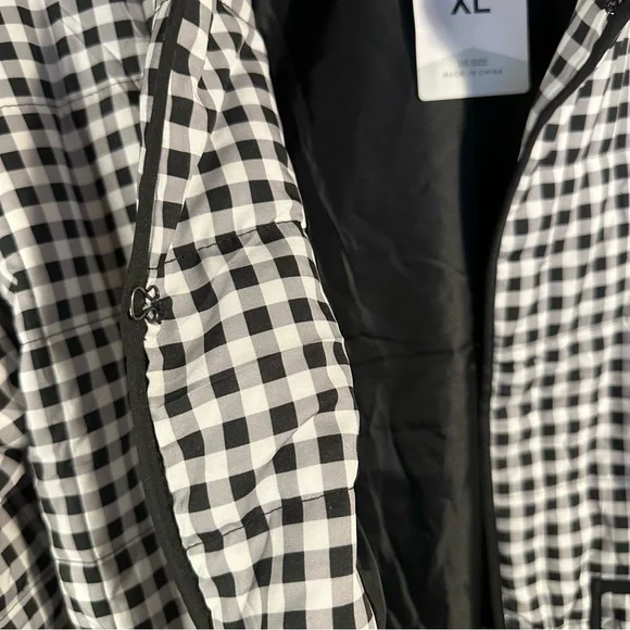 Yeokou Women's Cropped Puffer/Quilted Lightweight Jacket in Black White Gingham - Picture 4 of 11